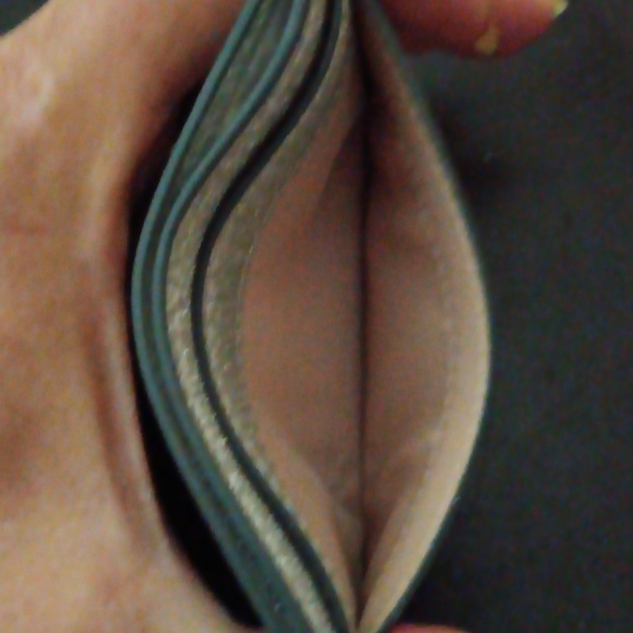 NWOT 🔥 KATE SPADE 🔥 GLITTERY SILVER CREDIT CARD WALLET - Picture 5 of 8